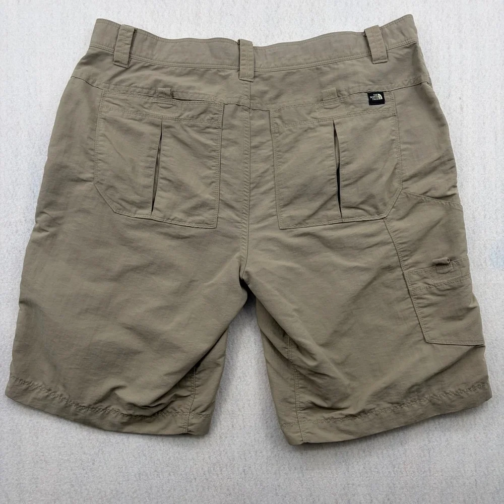 The North Face Mens Paramount Peak Hiking Shorts Tan Khaki Nylon Size 38